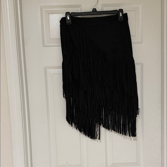 Idyllwind Asymmetrical Black Fringe Skirt - Picture 2 of 4